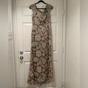 NOT FOR SALE Tadashi Shoji Embroidered Gown